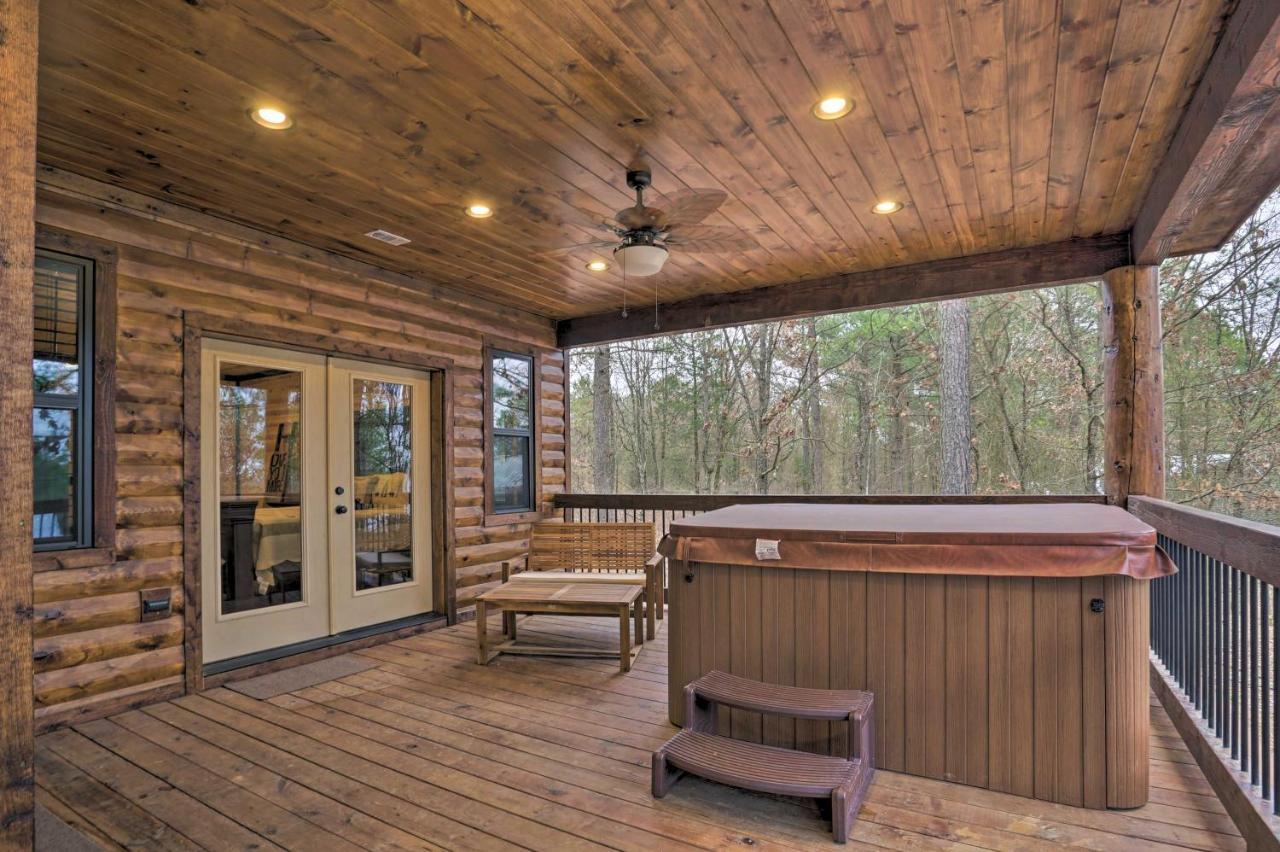 Luxe 'Great Bear Lodge' With Spa, Fire Pit, And Views! Broken Bow Eksteriør billede